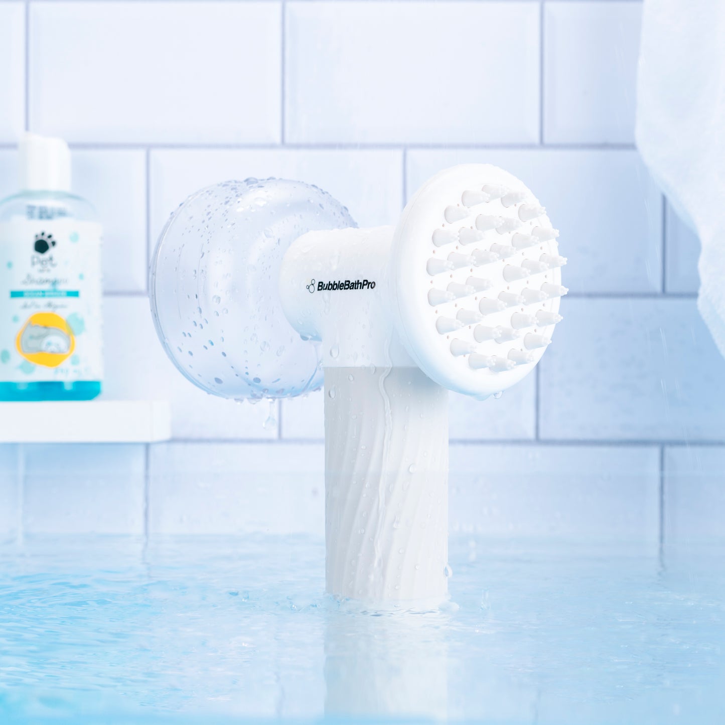 Dog Bath Brush Auto Foam Shampoo Dispenser Soothing Massage Bath Brush Scrubber Large Medium Small Dogs Puppies Husky Golden No Pre-Wetting Required